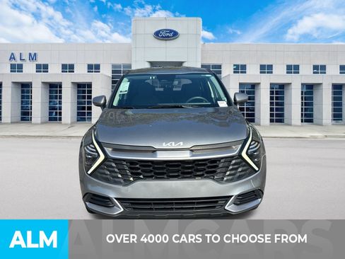 Used 2024 Kia Sportage LX image 2