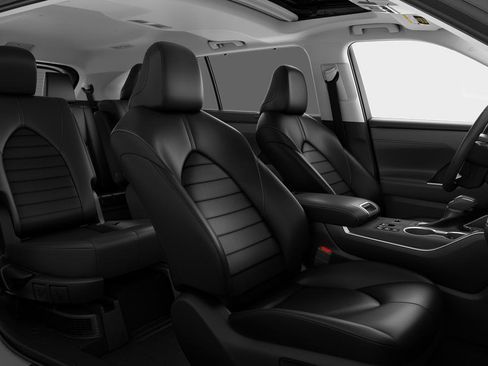 New 2026 Toyota Highlander XLE image 28