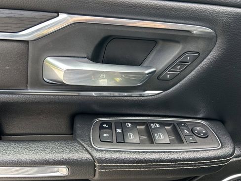 Used 2024 RAM 1500 Laramie image 12
