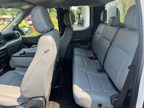 Used 2022 Ford F150 XL RWD image 19