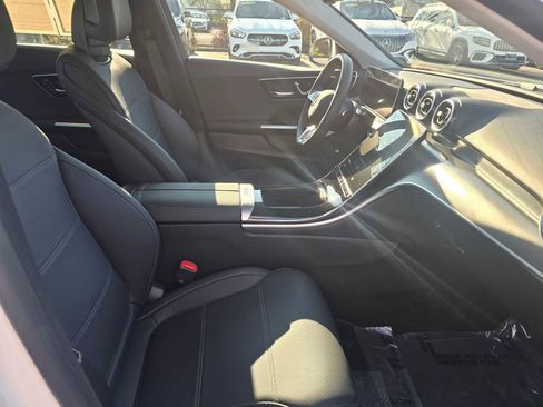 Used 2025 Mercedes-Benz C 300 4MATIC Sedan image 11