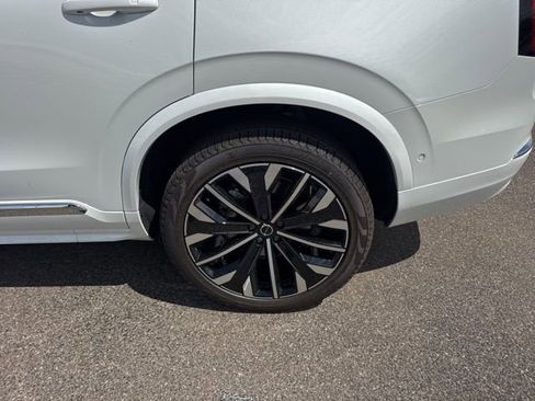 New 2026 Volvo XC90 B6 Plus w/ Protection Package Premier image 8