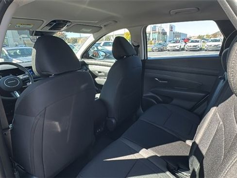 New 2026 Hyundai Tucson SE image 9