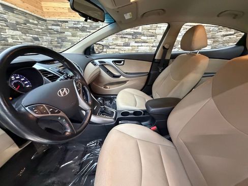 Used 2014 Hyundai Elantra Limited FWD image 11