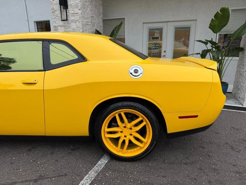 Used 2019 Dodge Challenger R/T image 12