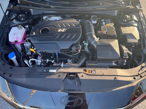 Certified 2025 Hyundai Elantra N image 31