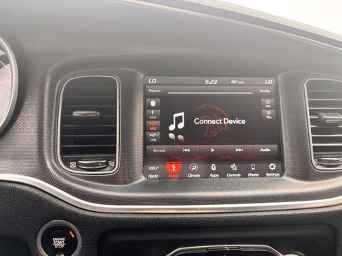 Used 2018 Dodge Charger R/T image 31