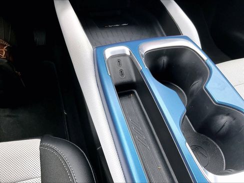 Used 2025 Chevrolet Equinox EV LT image 26