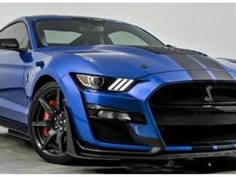 Used 2021 Ford Mustang Shelby GT500 w/ Carbon Fiber Track Pack RWD image 1