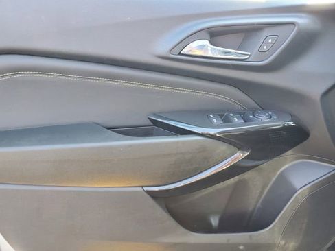 Certified 2024 Chevrolet Trax ACTIV w/ Sunroof Package FWD image 17