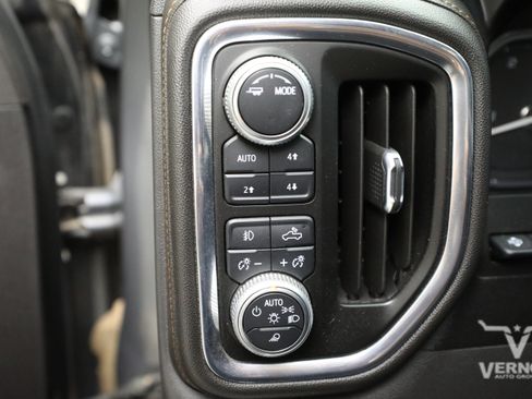 Used 2020 GMC Sierra 1500 AT4 w/ AT4 Premium Package AWD/4WD image 17