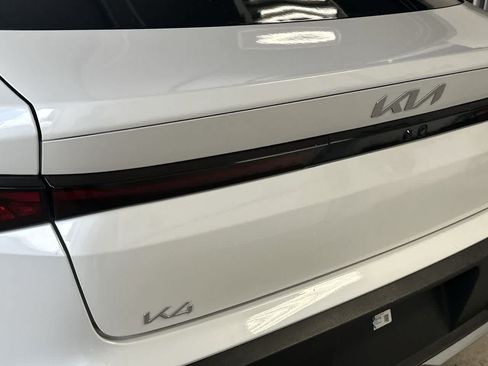 Used 2025 Kia K4 FWD image 10
