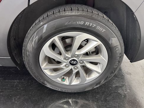 Used 2018 Hyundai Tucson SE image 20