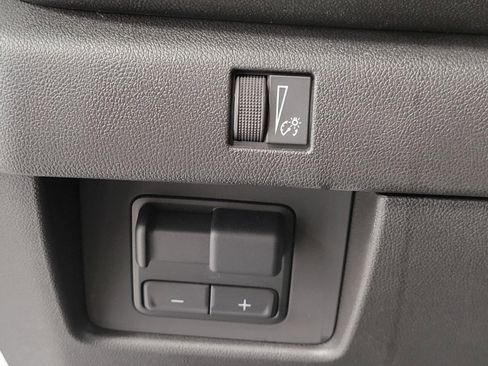 Used 2023 Chevrolet Colorado W/T RWD image 10