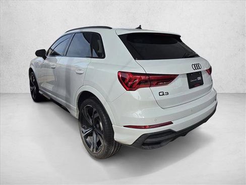 Certified 2024 Audi Q3 2.0T Premium Plus image 6