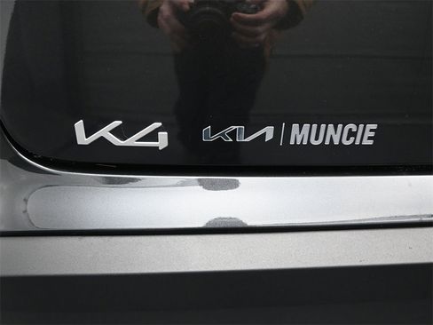 New 2025 Kia K4 LXS image 10