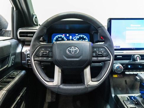 New 2026 Toyota 4Runner TRD Off-Road Premium AWD/4WD image 17