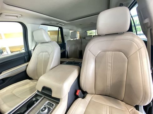 Used 2022 Ford Expedition Max Limited AWD/4WD image 14