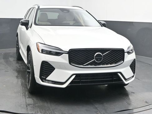 New 2026 Volvo XC60 B5 Ultra w/ Protection Package Premier image 2
