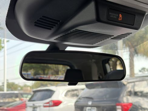 Used 2023 Nissan Rogue SV w/ SV Premium B Package image 27