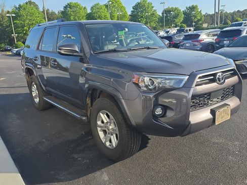 Used 2021 Toyota 4Runner SR5 Premium w/ Moonroof Package AWD/4WD image 1