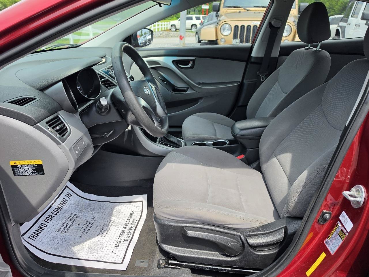 Used 2016 Hyundai Elantra SE FWD image 3