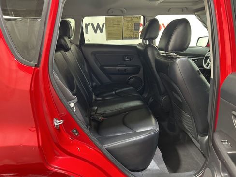 Used 2011 Kia Soul + w/ Hamstar Special Edition Pkg image 16