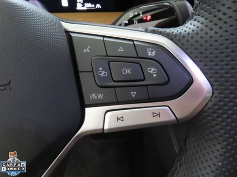 Certified 2026 Volkswagen Tiguan SEL R-Line AWD/4WD image 15