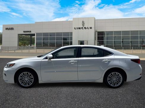 Used 2017 Lexus ES 350 w/ Premium Package FWD image 6