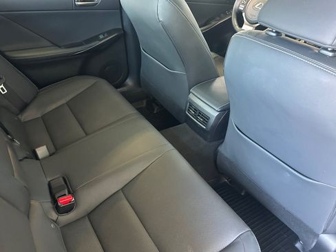 Used 2023 Lexus IS 300 w/ Premium Package RWD image 31