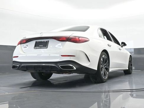 Used 2025 Mercedes-Benz E 350 Sedan image 63