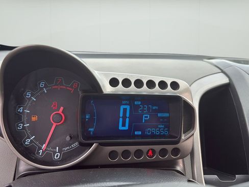 Used 2015 Chevrolet Sonic LTZ FWD image 21