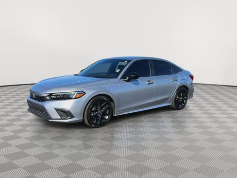 Used 2024 Honda Civic Sport image 4