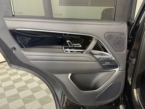 Used 2024 Land Rover Range Rover SE AWD/4WD image 28