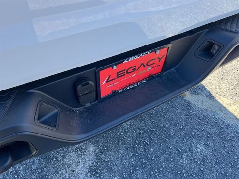 New 2025 Jeep Gladiator Sport image 27