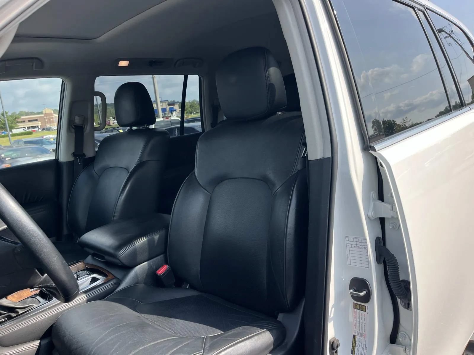 Used 2023 Nissan Armada SL RWD image 33