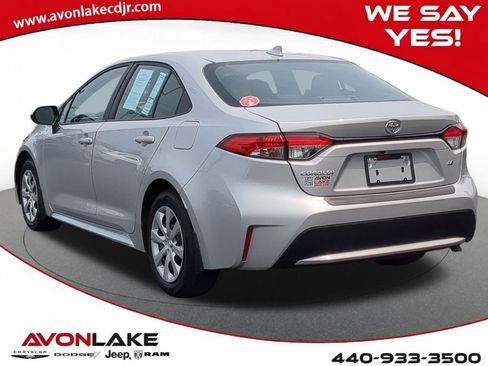 Used 2022 Toyota Corolla LE image 4