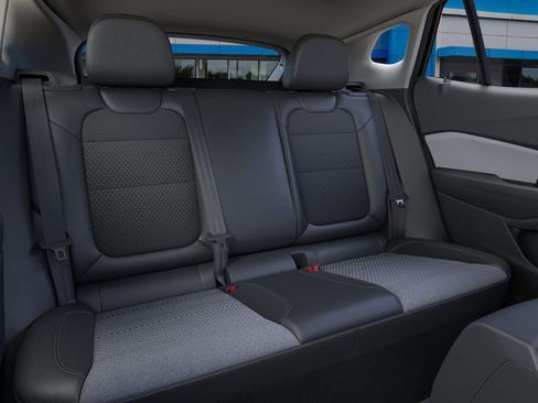 New 2026 Chevrolet Trax LT w/ Midnight Edition image 17