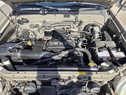 Used 2005 Toyota Sequoia Limited image 19