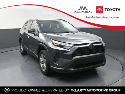 Used 2025 Toyota RAV4 LE AWD/4WD image 1