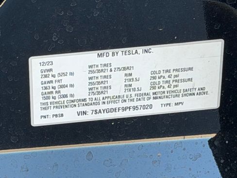 Used 2023 Tesla Model Y Long Range image 35