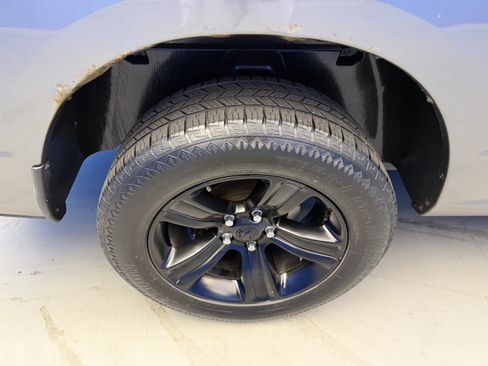 Used 2013 RAM 1500 Express RWD image 8