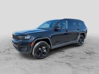 Used 2023 Jeep Grand Cherokee L Laredo AWD/4WD video 1