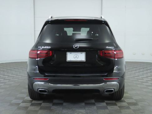 Certified 2025 Mercedes-Benz GLB 250 4MATIC image 6
