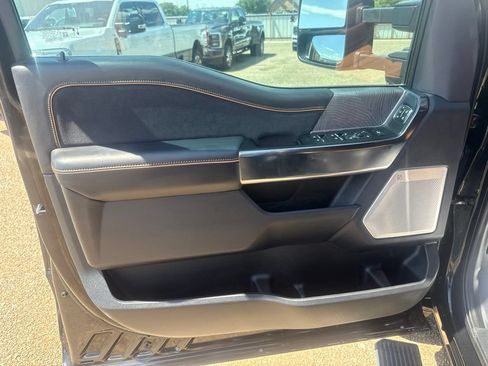 Used 2024 Ford F350 Platinum AWD/4WD image 12
