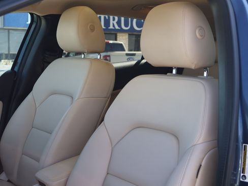 Used 2020 Mercedes-Benz GLA 250 4MATIC image 14