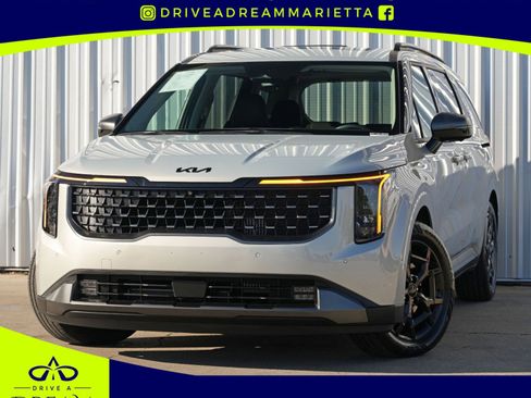 Used 2025 Kia Carnival SX w/ SX Dark Edition Package image 1