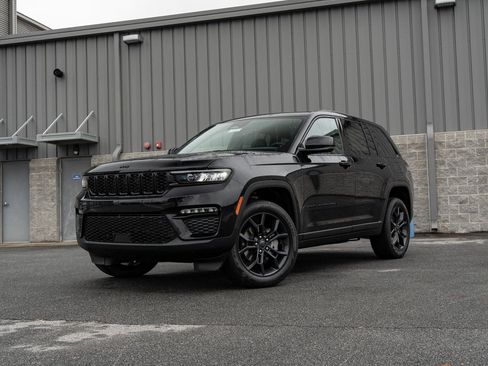New 2025 Jeep Grand Cherokee Limited image 1