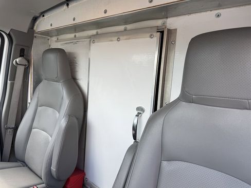 Used 2023 Ford E-350 and Econoline 350 Super Duty w/ Power Windows & Locks Group image 6