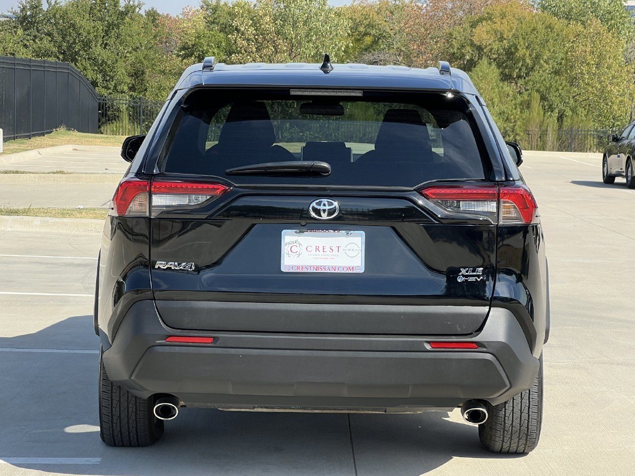 Used 2025 Toyota RAV4 XLE AWD/4WD image 4